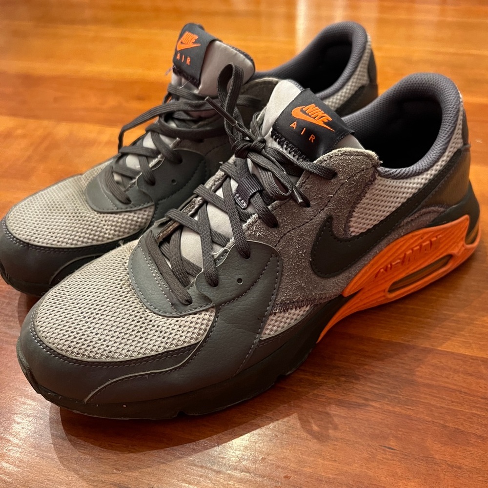 Men's Size 11.5 Nike Air Max Excee Gray Orange low top Sneaker basketball shoe
